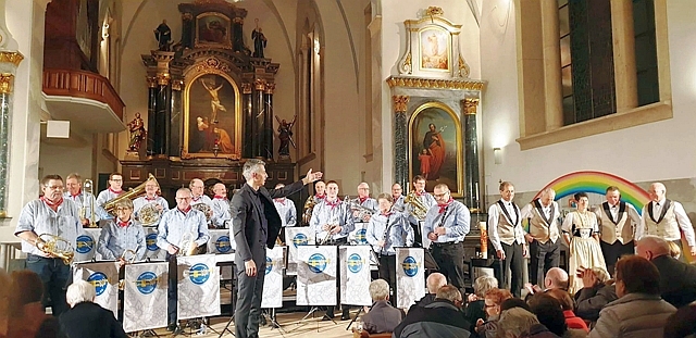 Bauernmusik/Buuremusig%20Adventskonzert%2015.12.2019/WhatsApp%20Image%202019-12-18%20at%2019.22.45.jpeg
